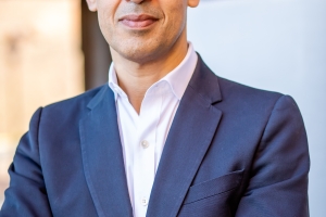 Headshot image of Dominic Asmall Willsdon