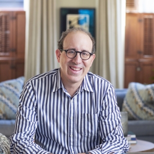 Headshot of Joel Simon